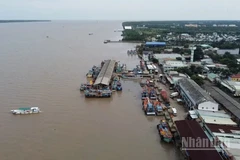 Cảng cá Trần Đề, thành phố Cần Thơ nhìn từ trên cao