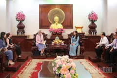 Bà Nguyễn Thị Ngọc Điệp, Phó Chủ tịch Ủy ban nhân dân thành phố Cần Thơ tiếp và làm việc với đoàn công tác của Tổng lãnh sự quán Australia tại thành phố Hồ Chí Minh.