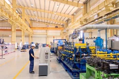 Các giải pháp sử dụng năng lượng tiết kiệm và hiệu quả giúp doanh nghiệp phát triển bền vững.