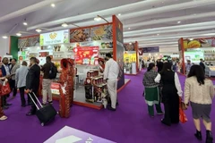 Nông sản Việt Nam thu hút đông khách quốc tế quan tâm tìm hiểu. (Ảnh: AGRITRADE)