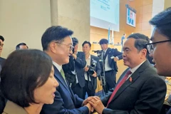 Chủ tịch Quốc hội Trần Thanh Mẫn gặp Chủ tịch Quốc hội Hàn Quốc Woo Won Shik nhân dịp tham dự Hội nghị các Chủ tịch Quốc hội thế giới lần thứ 6 tại Geneva, Thụy Sỹ, tháng 7/2025. (Ảnh: Báo Đại biểu Nhân dân)