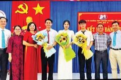 Lễ kết nạp đảng viên là học sinh trong năm học 2024-2025.