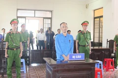 Đối tượng Kim Som Rinh bị Tòa án nhân dân khu vực 12, tỉnh Vĩnh Long phạt 3 năm, 6 tháng tù.