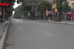 [Video] Mùng 1 đến mùng 3 Tết, Thủ đô Hà Nội sáng và đêm trời rét