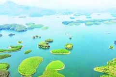 Khu du lịch quốc gia hồ Thác Bà hứa hẹn thu hút các nhà đầu tư trong tương lai.