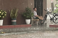 Dự báo khu vực Hà Nội nhiều mây, có mưa rào và dông vài nơi. (Ảnh minh họa: Đ.T)
