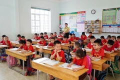 Nghệ An thực hiện việc giao biên chế trực tiếp đến từng trường học.