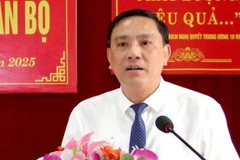 Đồng chí Hoàng Giang, Phó Bí thư Thường trực Tỉnh ủy Lào Cai dự và chỉ đạo hội nghị.