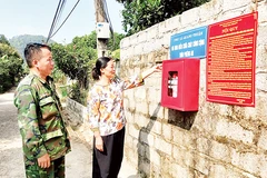 Tuyên truyền, phổ biến kiến thức cho người dân về các biện pháp phòng cháy, chữa cháy.