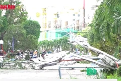 [Video] Hơn 1,6 triệu hộ dân mất điện do bão Kalmaegi