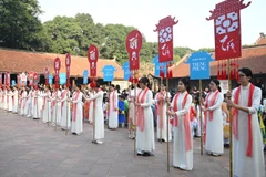 Học sinh Thủ đô náo nức tham gia hoạt động diễu hành.