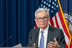 Chủ tịch Cục Dự trữ Liên bang Mỹ (FED) Jerome Powell trong cuộc họp báo công bố việc cắt giảm lãi suất, tại Washington DC., ngày 10/12/2025. Ảnh: THX/TTXVN