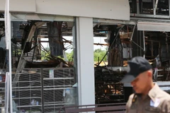 (Tư liệu) Một cửa hàng tiện lợi bị phá hủy do xung đột tại Si Sa Ket, Thái Lan. Ảnh: THX/TTXVN