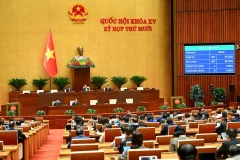 Quốc hội biểu quyết thông qua Luật sửa đổi, bổ sung một số điều của Luật Lý lịch tư pháp. (Ảnh DUY LINH)