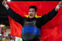 Nguyễn Duy Tuyến đoạt HCV Pencak silat hạng 90kg.
