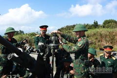 Đoàn trực tiếp kiểm tra đơn vị triển khai phương án sẵn sàng chiến đấu, bảo vệ bình yên biển đảo dịp Tết.