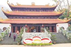 Đền thờ Thánh Tản Viên được phục dựng nhằm bảo tồn, phát huy giá trị lịch sử, văn hóa và tín ngưỡng của di tích này.