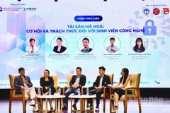 Các diễn giả trao đổi tại sự kiện. (Ảnh: HNV)