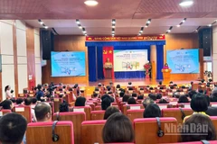 Buổi mít-tinh tại điểm cầu chính ở Hà Nội. (Ảnh: HNV)