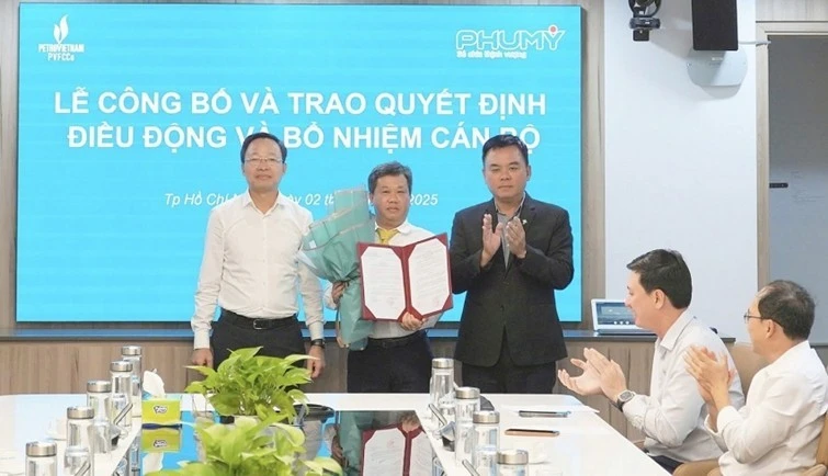 Đảng ủy PVFCCo luôn tạo điều kiện cho cán bộ có triển vọng, cán bộ trong diện được quy hoạch được rèn luyện thực tiễn.