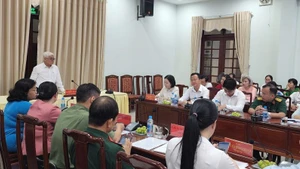 Bí thư Tỉnh ủy Bình Dương Nguyễn Văn Lợi phát biểu ý kiến chỉ đạo tại buổi kiểm tra, khảo sát phường Thủ Dầu Một mới. 