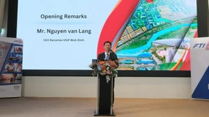 Tổng Giám đốc Công ty Cổ phần Becamex Bình Định Nguyễn Văn Lăng phát biểu khai mạc hội thảo. 