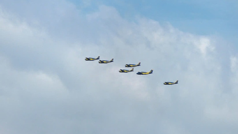 Đội hình máy bay trong lễ duyệt binh