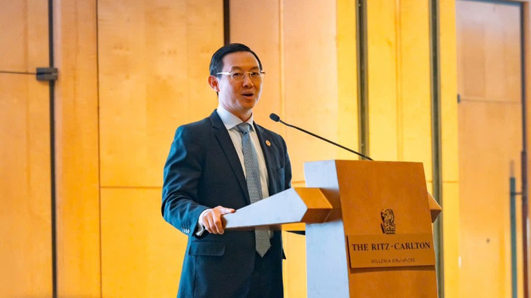 Đại sứ Việt Nam tại Singapore Trần Phước Anh phát biểu tại diễn đàn.