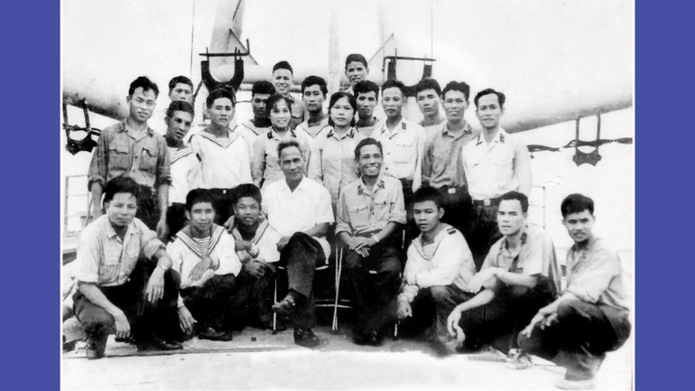 Thủ tướng Phạm Văn Đồng thăm và động viên cán bộ, chiến sĩ Đoàn 125 nhân dịp Tết Nhâm Tuất 1972. Thủ tướng Phạm Văn Đồng thăm và động viên cán bộ, chiến sĩ Đoàn 125 nhân dịp Tết Nhâm Tuất 1972.