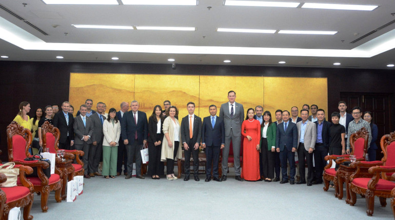 Đại sứ quán Liên minh châu Âu sẽ là cầu nối, giới thiệu và phối hợp tổ chức các đoàn đến tìm hiểu về môi trường đầu tư, cơ hội hợp tác tại Đà Nẵng.