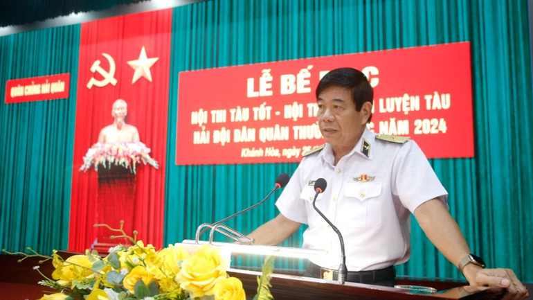 Chuẩn Đô đốc Phan Tuấn Hùng, Phó Tư lệnh Hải quân: Cần tiếp tục nâng cao chất lượng huấn luyện, thực hành chiến đấu cho các đơn vị Hải đội dân quân thường trực.