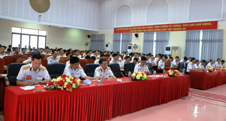 Các thí sinh tham gia thi phần thi nhận thức bằng hình thức trắc nghiệm.