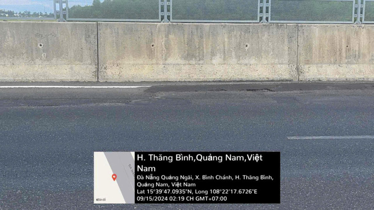 Mặt đường hư hỏng gây nguy hiểm cho xe chạy với tốc độ cao tại Km 47+600.