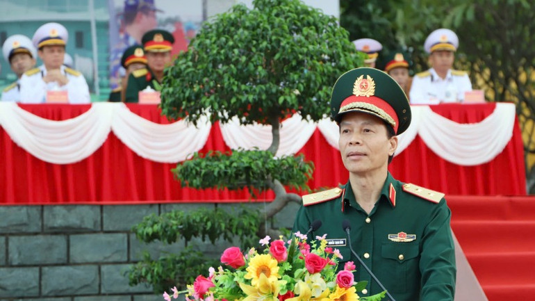 Trung tướng Nguyễn Trọng Bình, Phó Tổng Tham mưu trưởng Quân đội nhân dân Việt Nam phát biểu chỉ đạo hội thi, hội thao. Trung tướng Nguyễn Trọng Bình, Phó Tổng Tham mưu trưởng Quân đội nhân dân Việt Nam phát biểu chỉ đạo hội thi, hội thao.