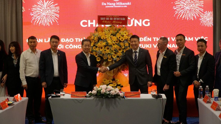 Đà Nẵng cam kết đồng hành, hỗ trợ doanh nghiệp tháo gỡ khó khăn, phát triển sản xuất kinh doanh. Đà Nẵng cam kết đồng hành, hỗ trợ doanh nghiệp tháo gỡ khó khăn, phát triển sản xuất kinh doanh.