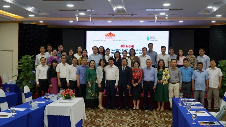 Tăng cường năng lực của cán bộ Văn phòng Quốc hội và năng lực lập pháp của các đại biểu Quốc hội vì mục tiêu phát triển kinh tế-xã hội bền vững.