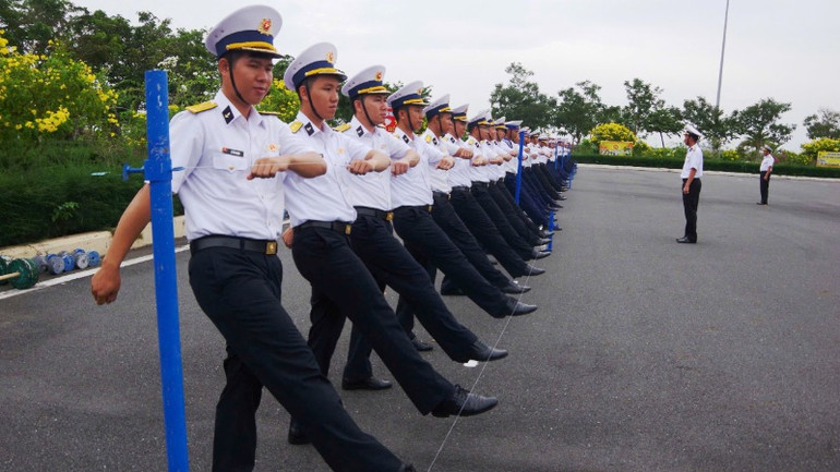 Rèn luyện đội ngũ cho cán bộ, chiến sĩ trong toàn Lữ đoàn 167.