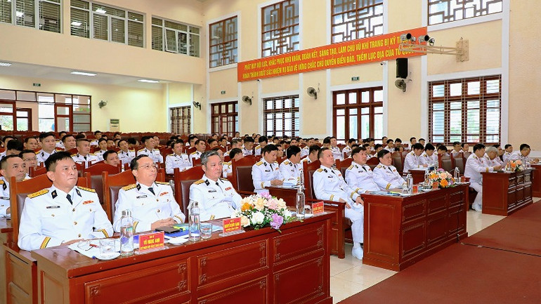 Quang cảnh Lễ đón nhận Huân chương Bảo vệ Tổ quốc hạng Nhì và Hội nghị Quân chính Vùng 1 Hải quân năm 2024.