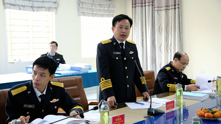 Chủ nhiệm đề tài báo cáo kết quả nghiên cứu.