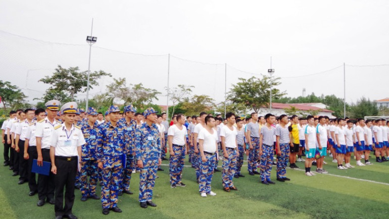 Cán bộ chiến sĩ Lữ đoàn 167 hào hứng tham gia hội thao chào mừng ngày thành lập Quân đội nhân dân Việt Nam.