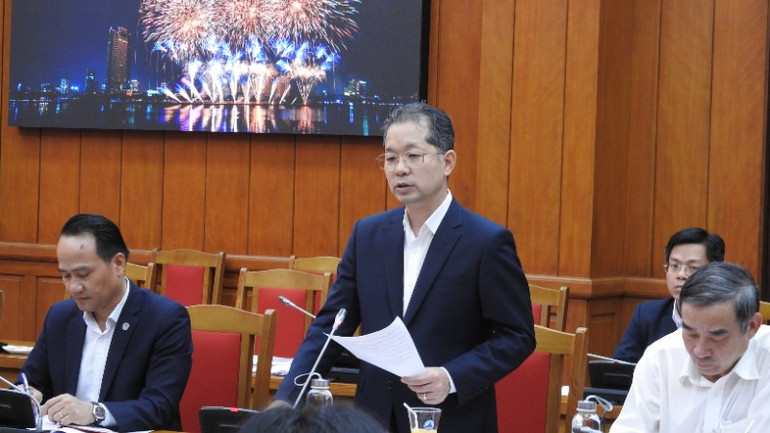 Đồng chí Nguyễn Văn Quảng, Bí thư Thành ủy Đà Nẵng trao đổi những thông tin nổi bật về triển khai thực hiện 4 nội dung trọng tâm theo yêu cầu.