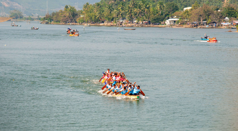 Giải đua thuyền truyền thống quận Liên Chiểu đã trở thành món ăn tinh thần của người dân địa phương, mang lại ý nghĩa cầu cho “quốc thái dân an”, “mưa thuận gió hòa", mùa màng tươi tốt, đồng thời duy trì và nâng cao sức khỏe nhân dân để lao động sản xuất và bảo vệ vững chắc quê hương, đất nước.