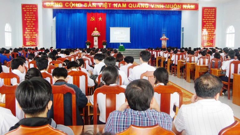 Thông tin tình hình biển, đảo cho cán bộ Đoàn, Hội chủ chốt các cấp của tỉnh Bạc Liêu. Thông tin tình hình biển, đảo cho cán bộ Đoàn, Hội chủ chốt các cấp của tỉnh Bạc Liêu.