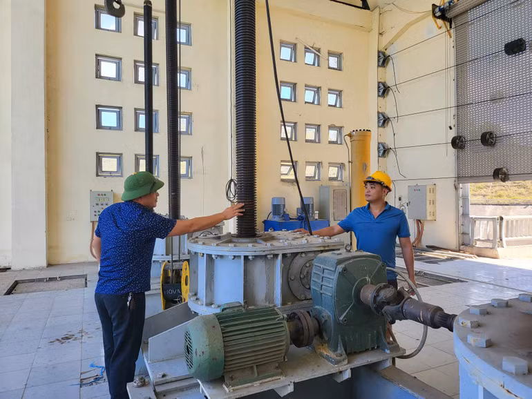 Nhiệm vụ quản lý vận hành hồ thủy lợi Ngàn Trươi đang được Ban quản lý Đầu tư và Xây dựng Thủy lợi 4 kiêm nhiệm.