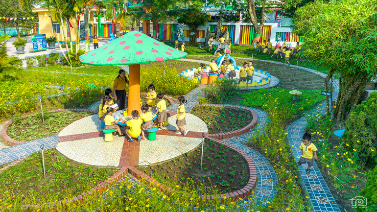 Cấp ủy, chính quyền địa phương luôn coi trọng, chăm lo sự nghiệp giáo dục. Ảnh: Đậu Hà