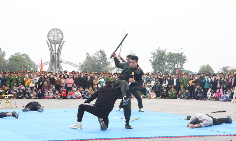 Công an các địa phương tham gia tranh tài ở các nội dung thi đấu.