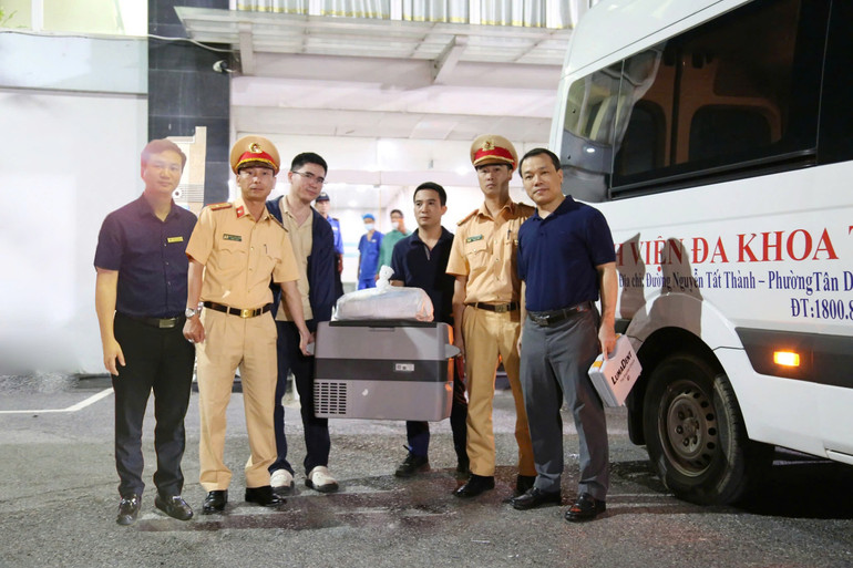 Ngay trong đêm, tạng của người chết não được chuyển về Bệnh viện Hữu nghị Việt Đức.