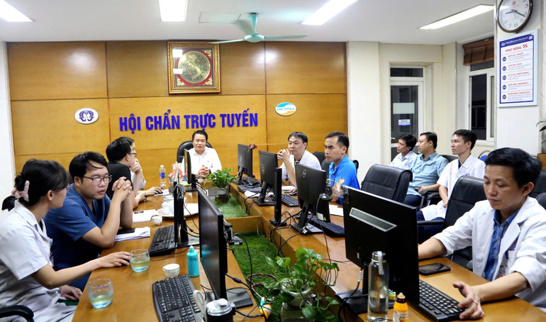 Lãnh đạo Bệnh viện đa khoa tỉnh Phú Thọ hội chẩn trực tuyến với Bệnh viện Hữu Nghị Việt Đức.