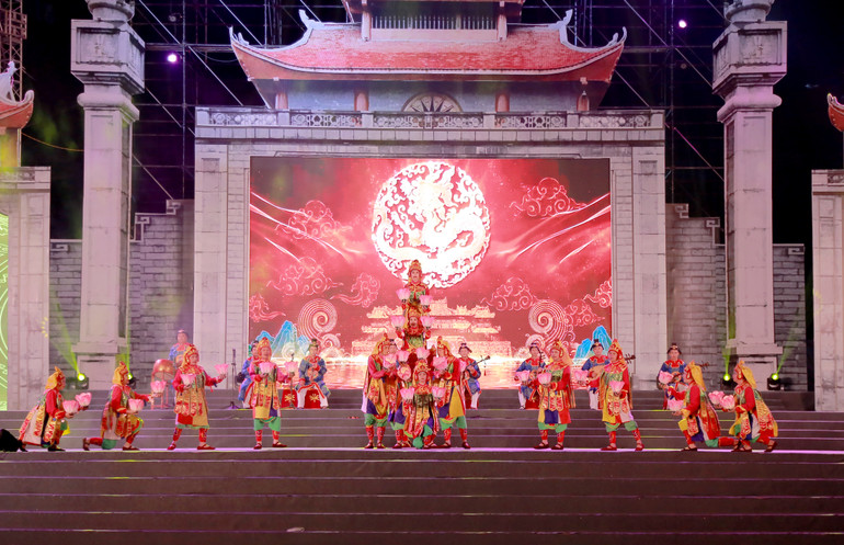 Nhã nhạc cung đình Huế hội tụ tại đất Tổ.