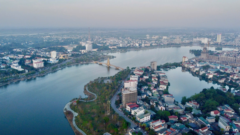 Thành phố Việt Trì sẽ là trung tâm chính trị, kinh tế, văn hóa của tỉnh Phú Thọ mới sau sáp nhập với tỉnh Vĩnh Phúc và Hòa Bình.